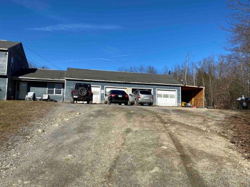 209 Sawmill Rd, Hillsboro, NH 03244 exterior