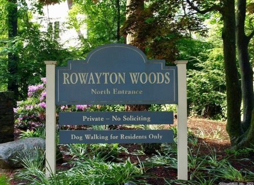 26 Rowayton Woods Dr, Norwalk, CT 06854 exterior