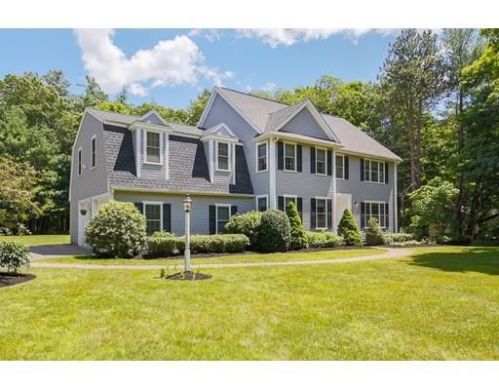 17 Boxford Rd, Topsfield, MA 01983 exterior