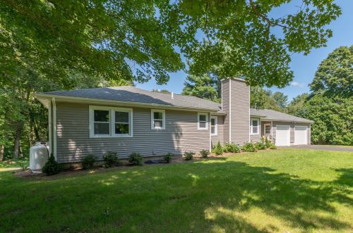 55 Chesterfield Rd, Chesterfield, CT 06370 exterior