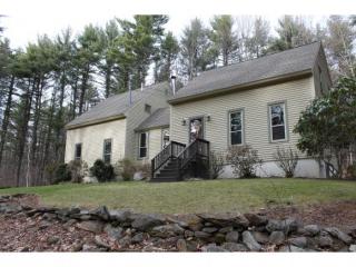 53 Sampson Rd, Rochester, NH 03867 exterior