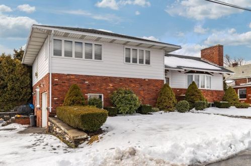 6 Amanola Ave, Worcester, MA 01604 exterior