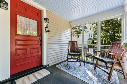 131 Robbins St, Milton, MA 02186 exterior