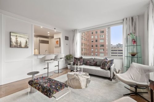 1 Charles St, Boston, MA 02136 exterior