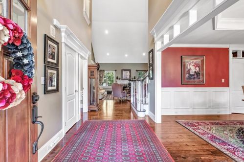 12 Fraser Pl, Huntington, CT 06484 exterior