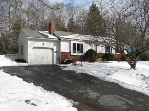 21 Carillon Cir, Loudville, MA 01027 exterior