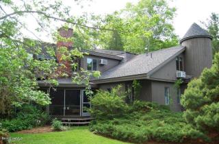 196 Egremont Plain Rd, Egremont, MA 01230 exterior