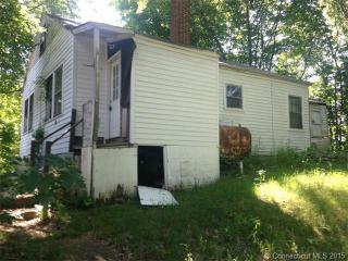 4 Cedar Ln, Uncasville, CT 06382 exterior