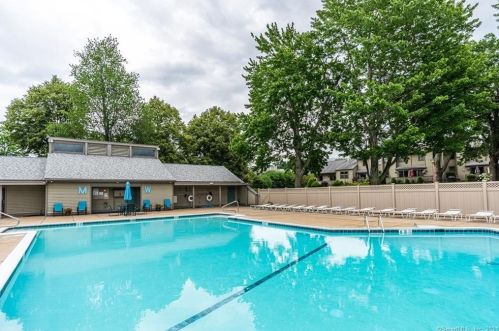 87 Metacomet Dr, Meriden, CT 06450 exterior