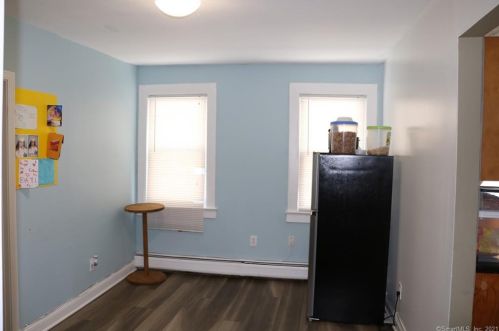 142 Linen Ave, Bridgeport, CT 06604 exterior