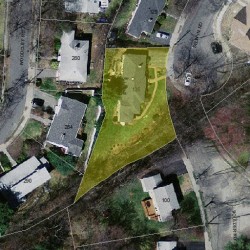 135 Selwyn Rd, Newton, MA 02461 aerial view