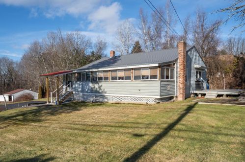 20 Bean Hill Rd, Tilton, NH 03276 exterior