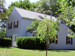 44 Hanson Rd, Newton, MA 02459 exterior