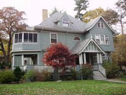 35 Bracebridge Rd, Newton, MA 02459 exterior