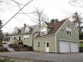 11 Armands Way, Goffstown, NH 03046 exterior