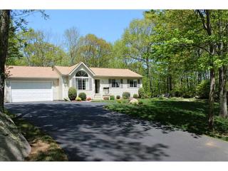 650 Whaley Hollow Rd, Coventry, RI 02816 exterior