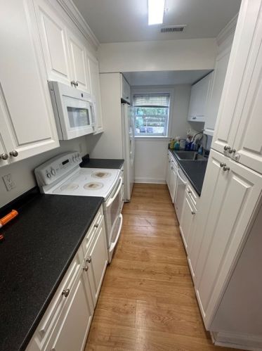 140 Newton St, Roxbury-Xing, MA 02118 exterior