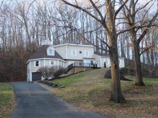 165 Lower Rd, West Deerfield, MA 01342 exterior