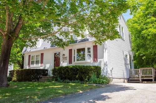 33 Saundra Dr, Westerly, RI 02891 exterior