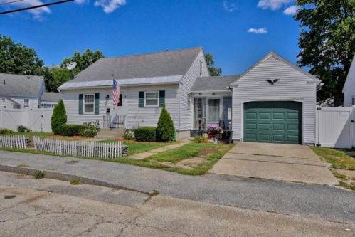 58 Fairview Ave, Nashua, NH 03060 exterior