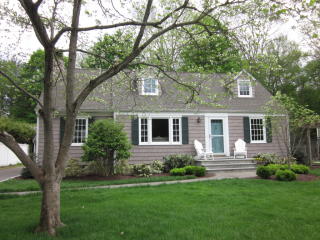 175 Millspaugh Dr, Fairfield, CT 06824 exterior