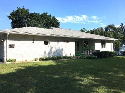 176 Carew St, Chicopee, MA 01020 exterior