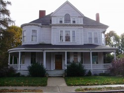 146 Lincoln St, Newton, MA 02461 exterior