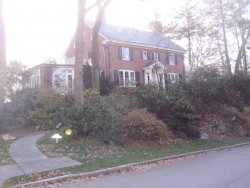 158 Hobart Rd, Newton, MA 02459 exterior