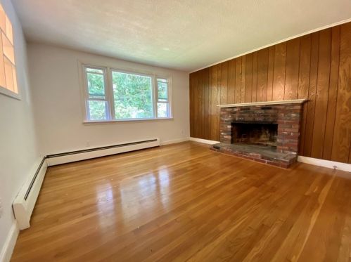 283 Ware St, Mansfield, MA 02048 exterior