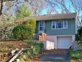 37 Southview Dr, Wallingford, CT 06492 exterior