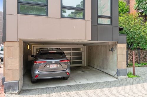 1672 Washington St, Roxbury-Xing, MA 02118 exterior