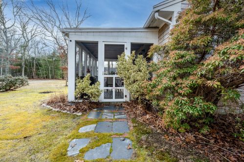 1150 Crowells Bog Rd, Brewster, MA 02631 exterior