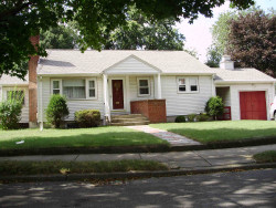 83 Bemis St, Newton, MA 02460 exterior