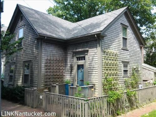 27 Milk St, Nantucket, MA 02554 exterior