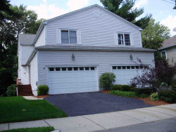 19 Tanglewood Rd, Newton, MA 02459 exterior