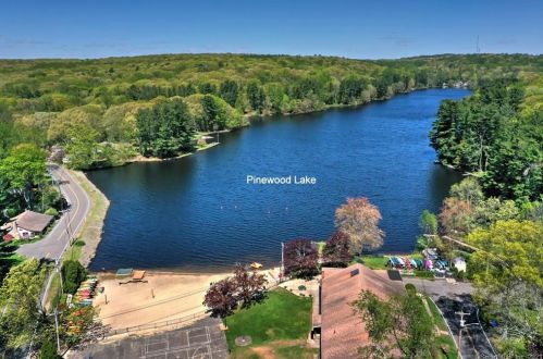 54 Old Sawmill Rd, Bridgeport, CT 06611 exterior