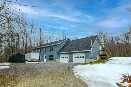 46 Yagger Rd, Norway, ME 04268 exterior