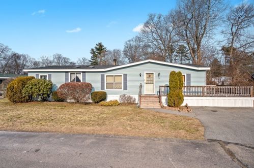 2 American Ave, West Bridgewater, MA 02379 exterior