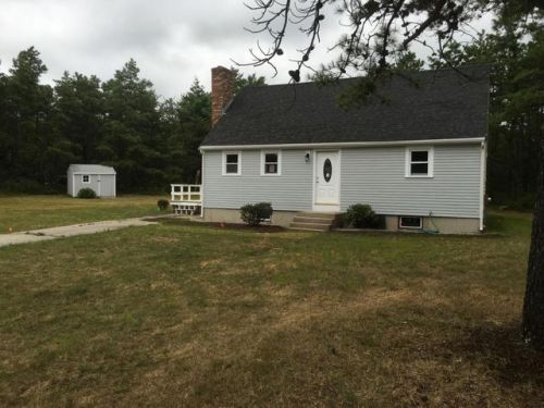 18 Seawood Rd, Wareham, MA 02571 exterior