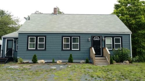 1894 Fall River Ave, Seekonk, MA 02771 exterior