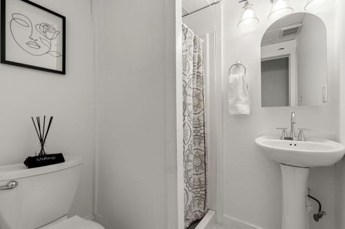 928 Dorchester Ave, Roxbury-Xing, MA 02125 exterior