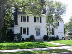 98 Fairway Dr, Newton, MA 02465 exterior