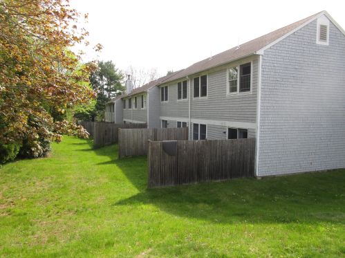 4 Sadler Dr, Brunswick, ME 04011 exterior