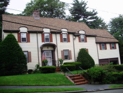 5 Hickory Cliff Rd, Newton, MA 02464 exterior