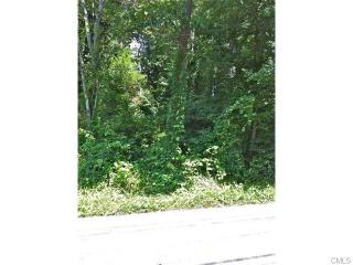 563 Candlewood Lake Rd, Brookfield Center, CT 06804 exterior