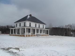 8 Back Lake Rd, Pittsburg, NH 03592 exterior