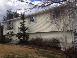 46 Brookside Ln, Groton, CT 06340 exterior