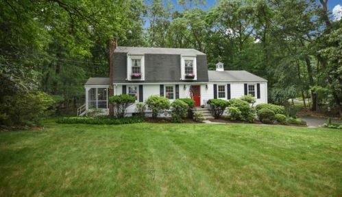 15 Broad Axe Ln, Wilton, CT 06897 exterior