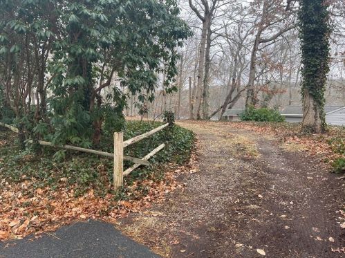 141 Timberlane Dr, Mashpee, MA 02649 exterior