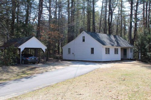 13 Old Stagecoach Rd, Contoocook, NH 03229 exterior